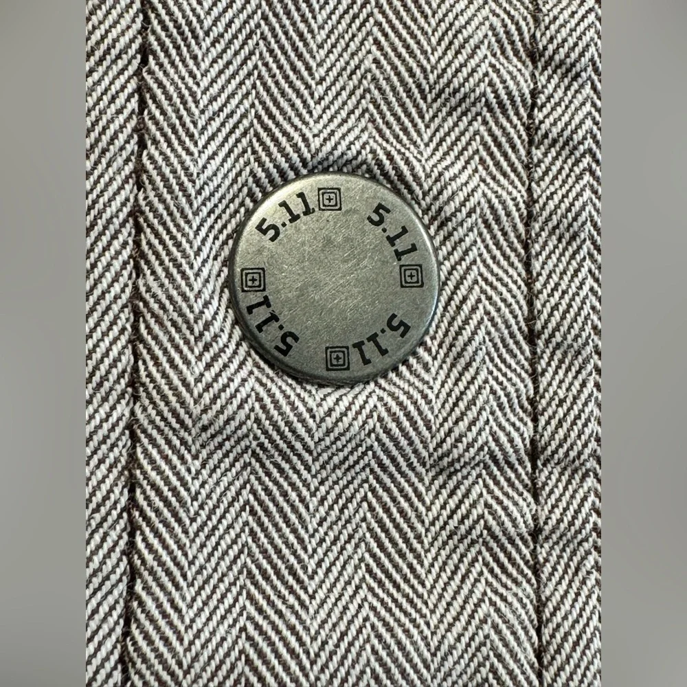 5.11 Tactical Button Up Shirt Mens Size LRG Gray Regular Fit Casual Short Sleeve - Picture 5 of 8